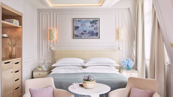 Room Detail